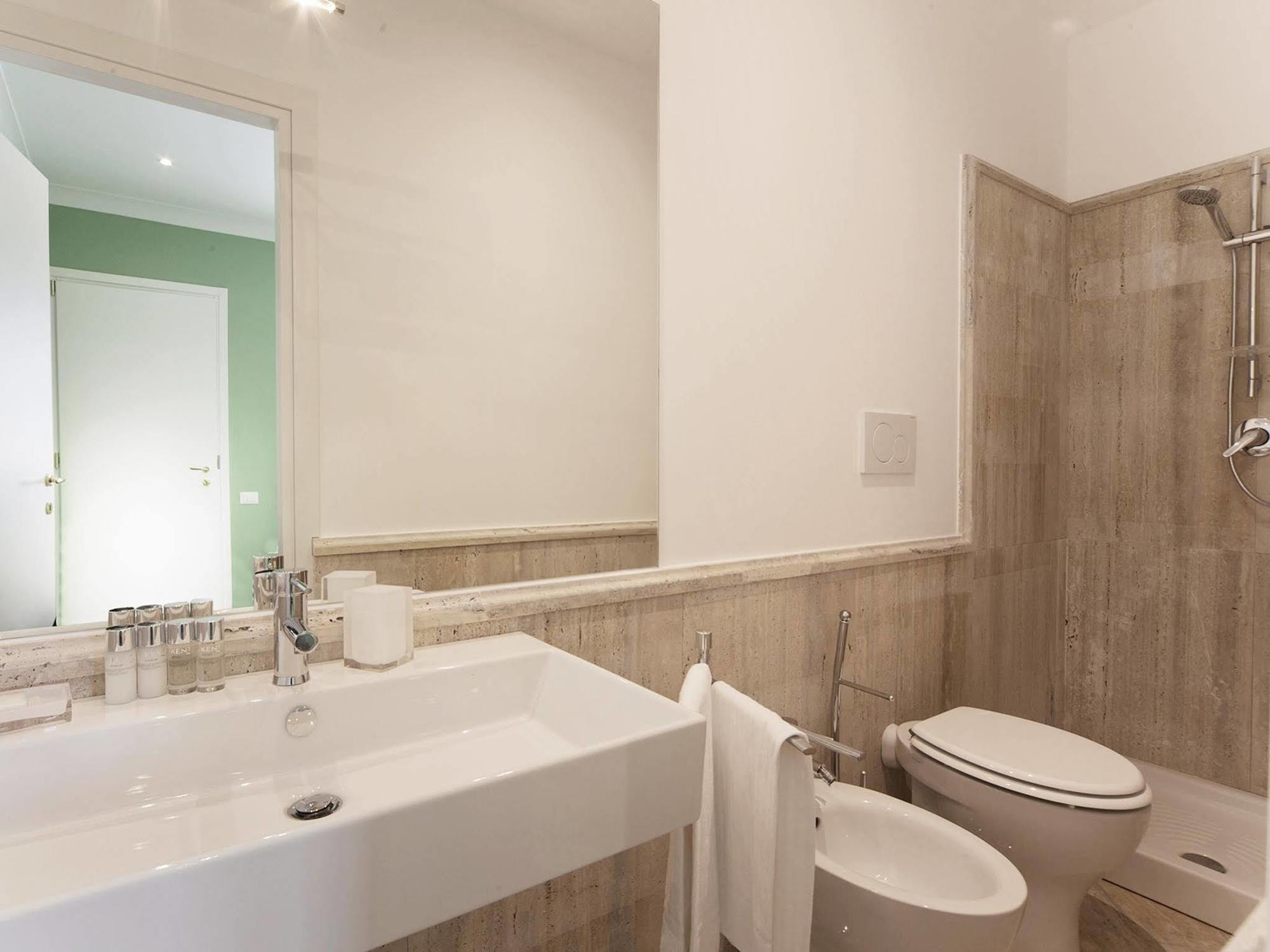 The One Prati Rooms Rome Exterior photo