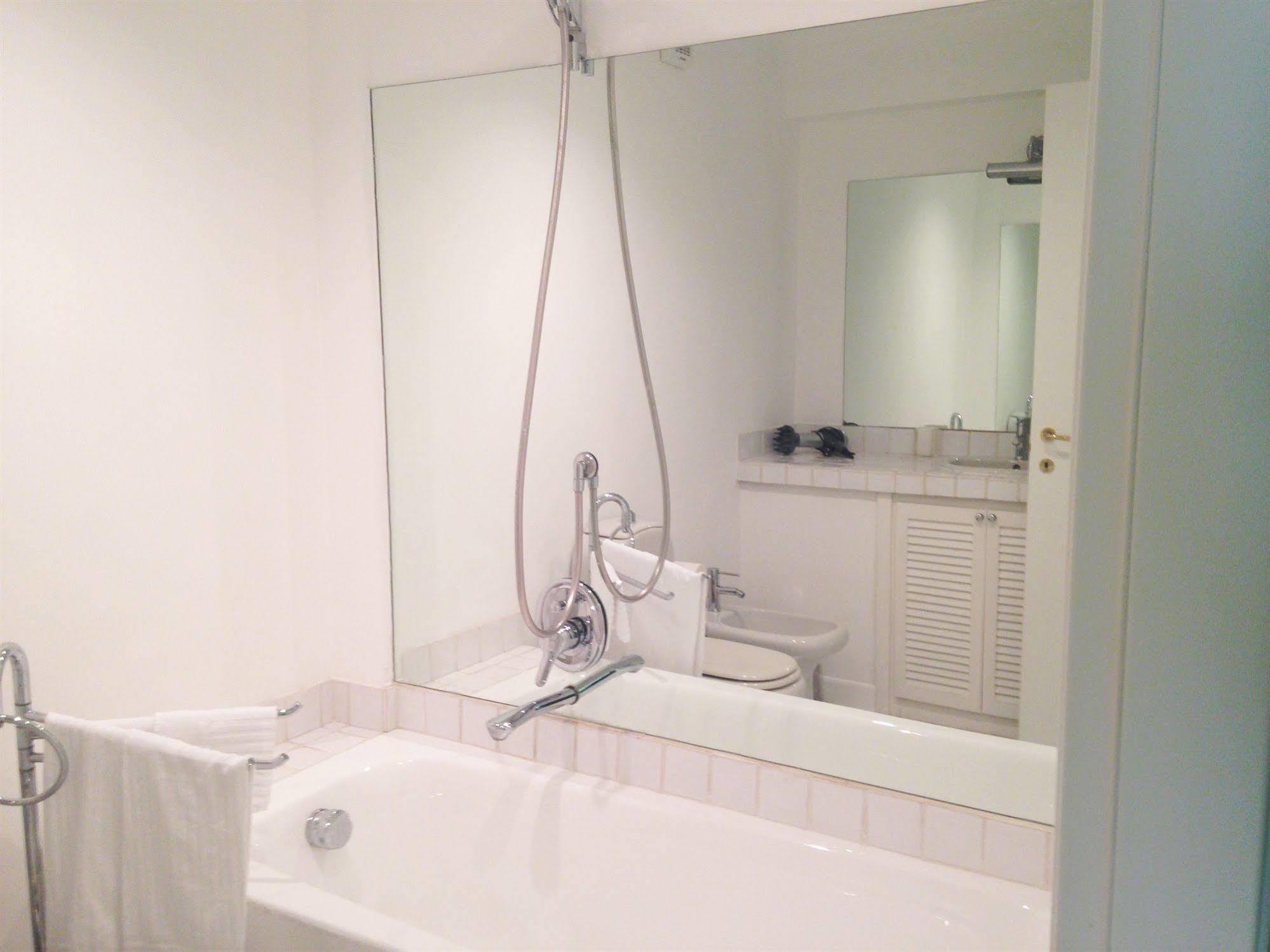 The One Prati Rooms Rome Exterior photo