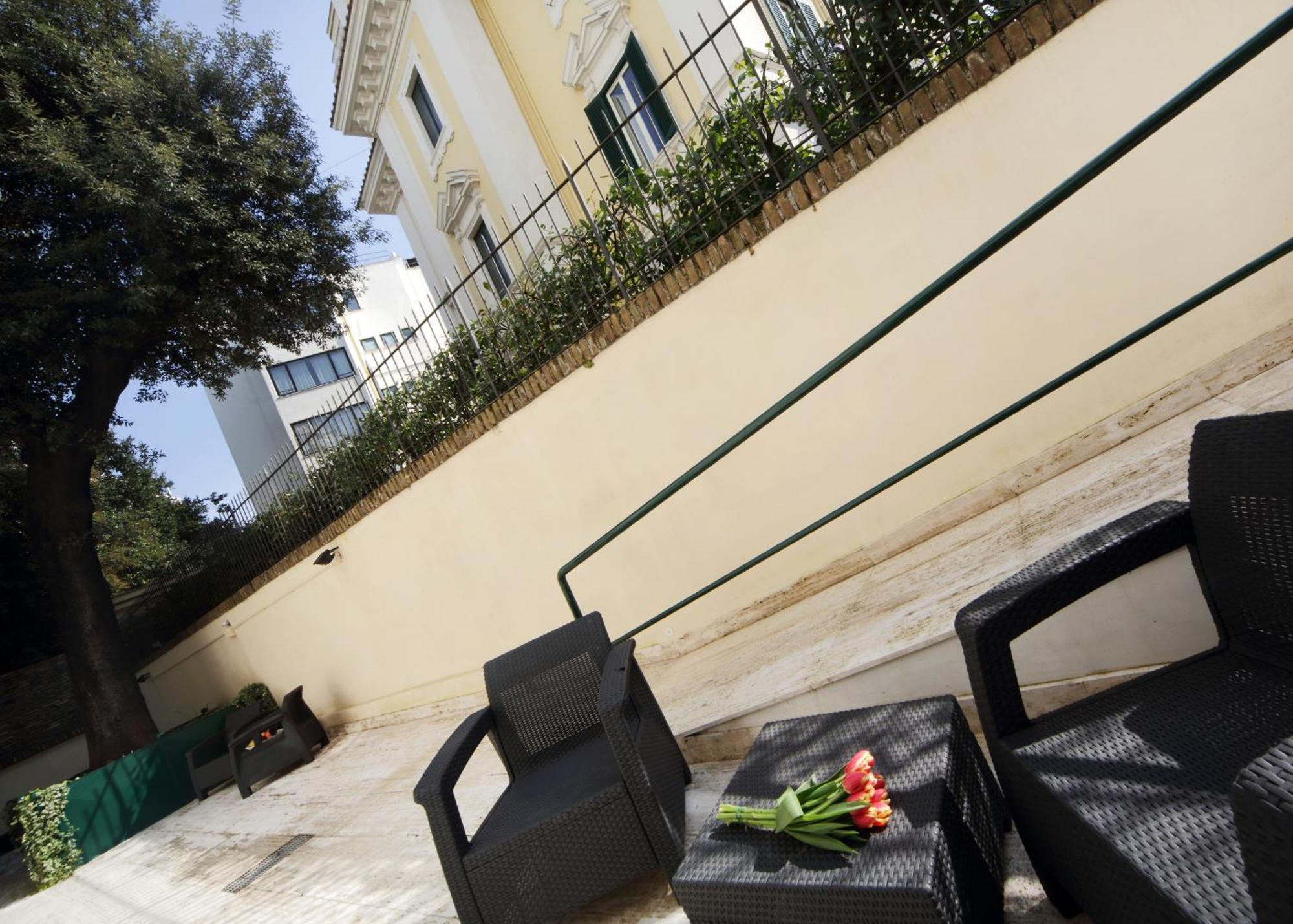 The One Prati Rooms Rome Exterior photo